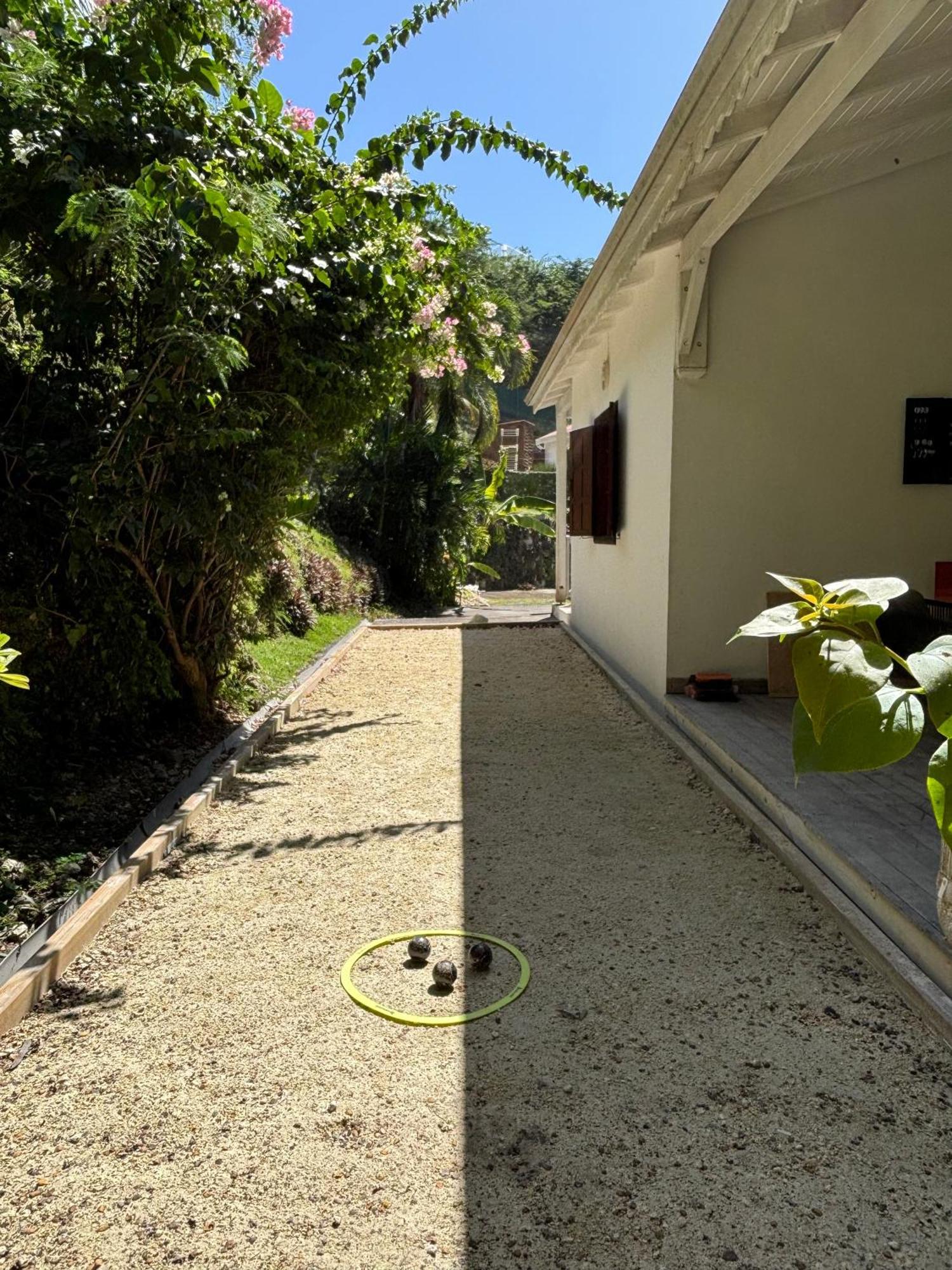 Spacieuse Villa Corossol Avec Piscine Et Jeux Exterieurs Le Gosier  Exterior foto
