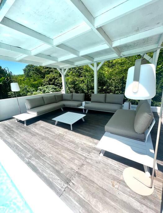 Spacieuse Villa Corossol Avec Piscine Et Jeux Exterieurs Le Gosier  Exterior foto